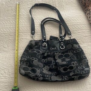 Coach Handbag. Excellent condition.